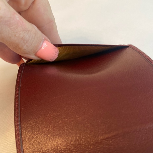 Gucci • Bordeaux Leather Wallet *Unisex* - Picture 13 of 17